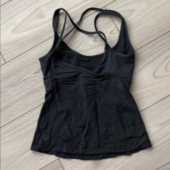 Lululemon black tank size 4 - Picture 2 of 4